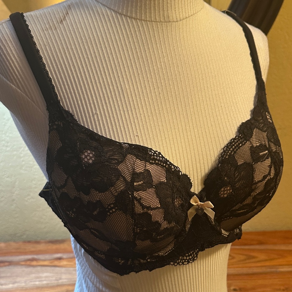 NWT Victorias Secret Bra